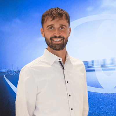 Alexander Beyer (Verkaufsleiter Toyota / Verkauf Nutzfahrzeuge) - Autohaus Eifel Mosel GmbH