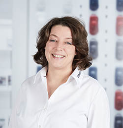 Martina Schmitz (Buchhalterin) - Autohaus Eifel Mosel GmbH